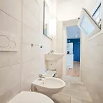 Daire Bari Central Apartment *
