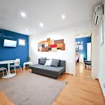 Daire Bari Central Apartment *